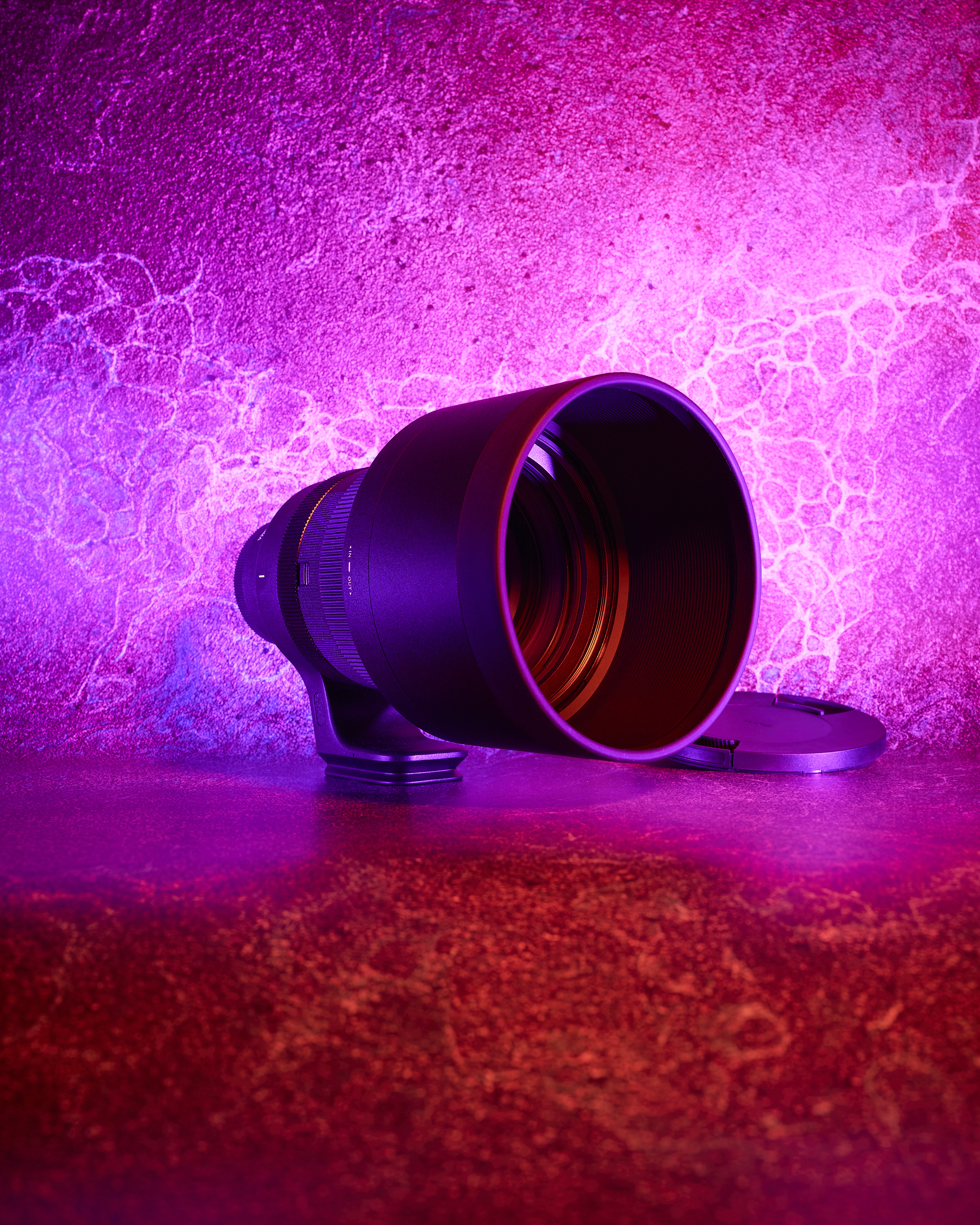 Sigma 135mm f/1.4 DG DN Art — zdjęcie samego obiektywu, detale wykonania i design.